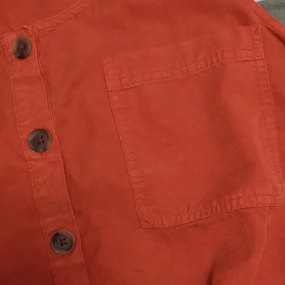 Universal Thread Tank - Picture 2 of 4